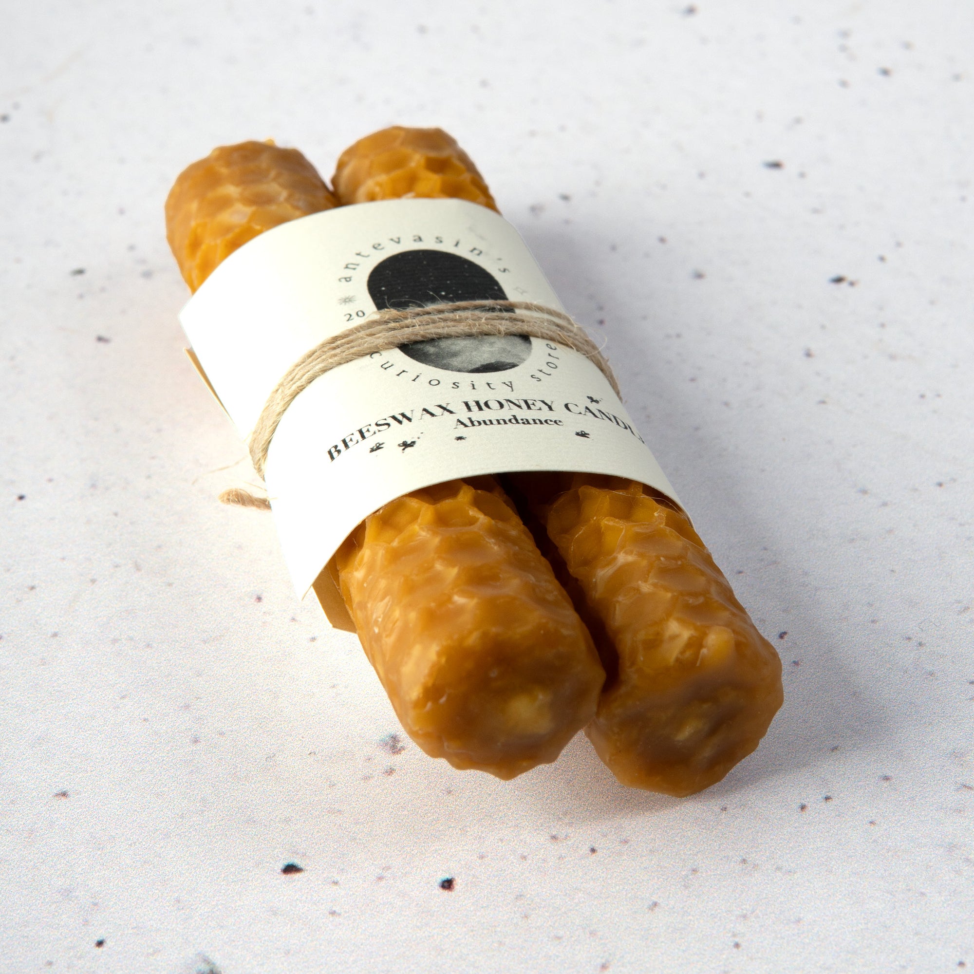 Honeycomb Honey Candle — “Prosperity and Sweetness”
